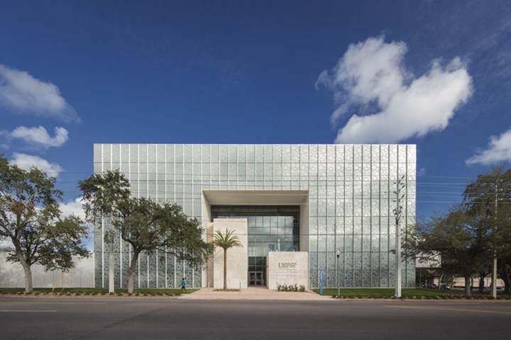 学校羞羞视频网站入口设计实景图.jpg