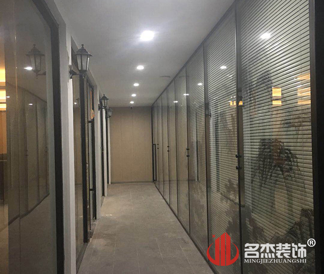 走廊羞羞视频网站入口设计