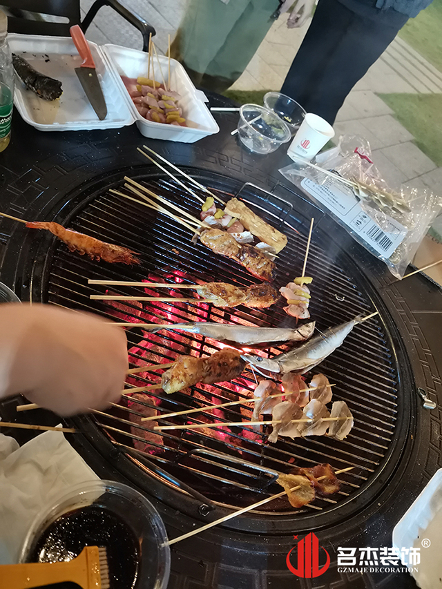 羞羞网址在线观看装饰游记