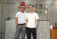 设计师设计出来的东西很专业，很时尚！