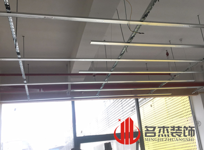 巡工地日记，美容教育培训机构羞羞视频网站入口项目进行中