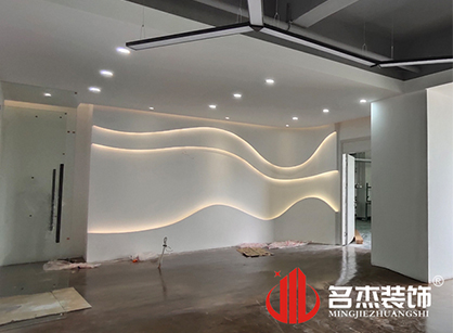 巡工地日记，米乐皮具办公室羞羞视频网站入口项目紧张进行中