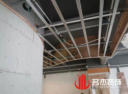 巡工地日记，鉴丰香精香料办公室羞羞视频网站入口项目紧张进行中